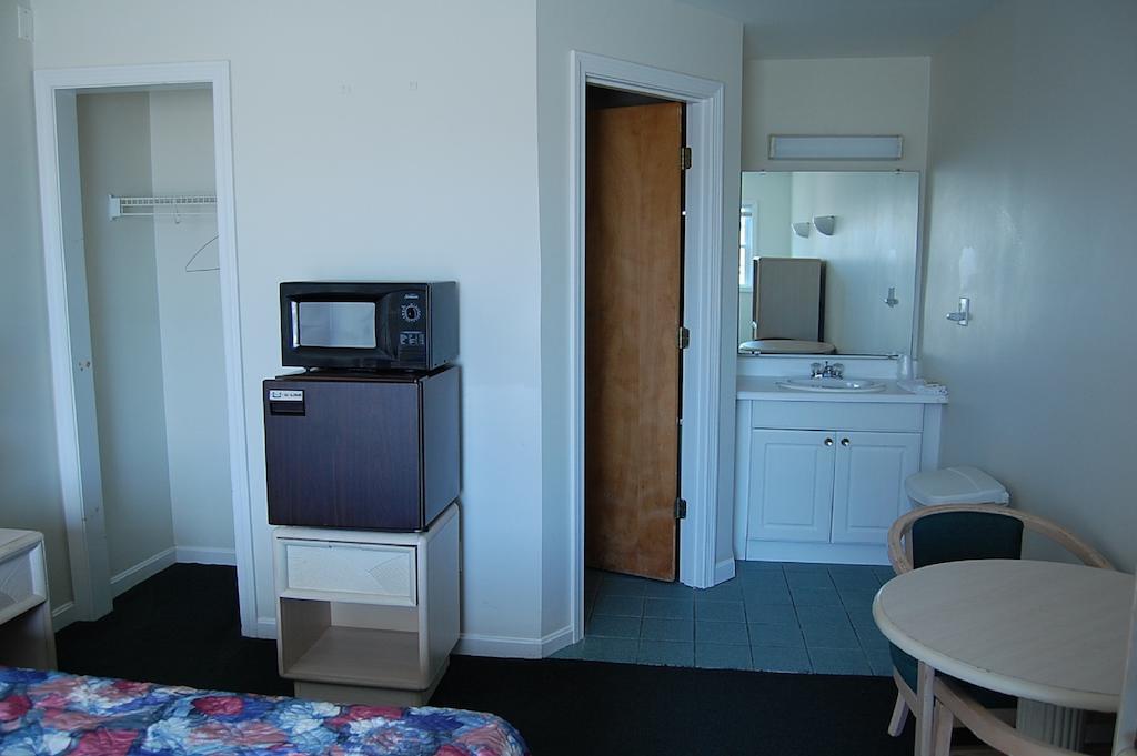 Point 1 Resort & Motel Westerly Exteriör bild